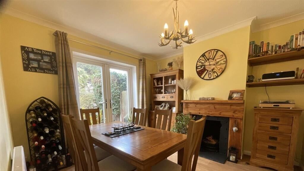 Property photo 3 of 9