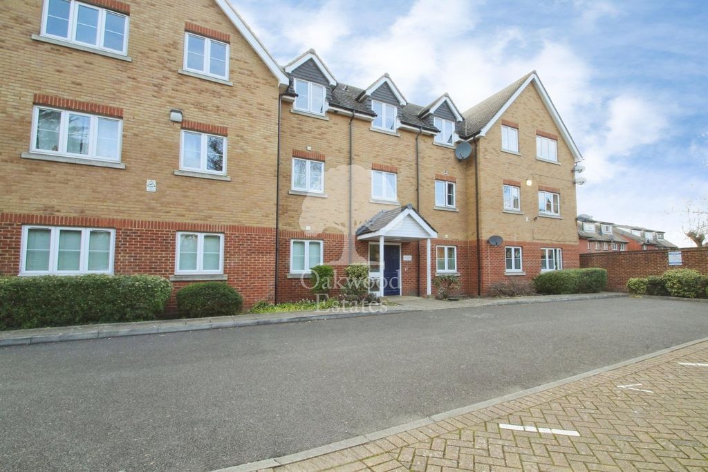 Property photo 1 of 10