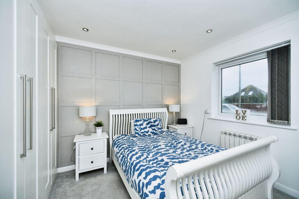 Additional image 9 of 2 bed flat for saleDorothy Avenue, Peacehaven BN10