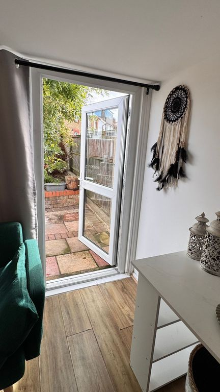 Property photo 3 of 9 Photo 1