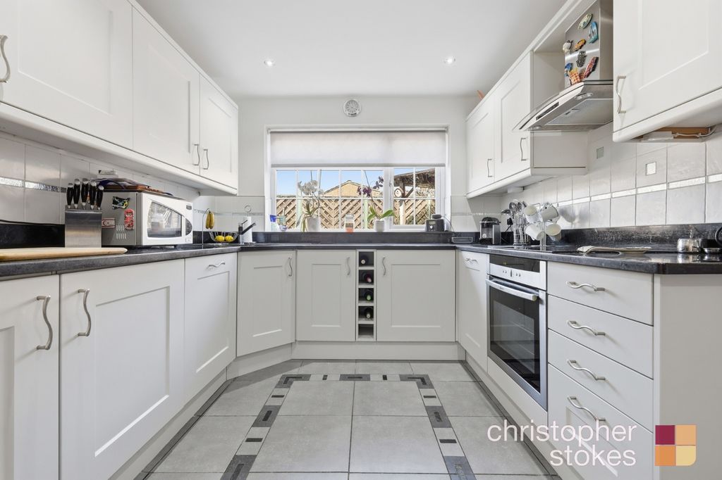 Property photo 3 of 20 5192915