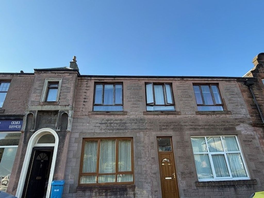 Property photo 2 of 12