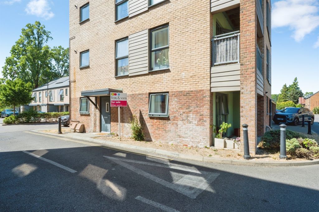 Property photo 1 of 13