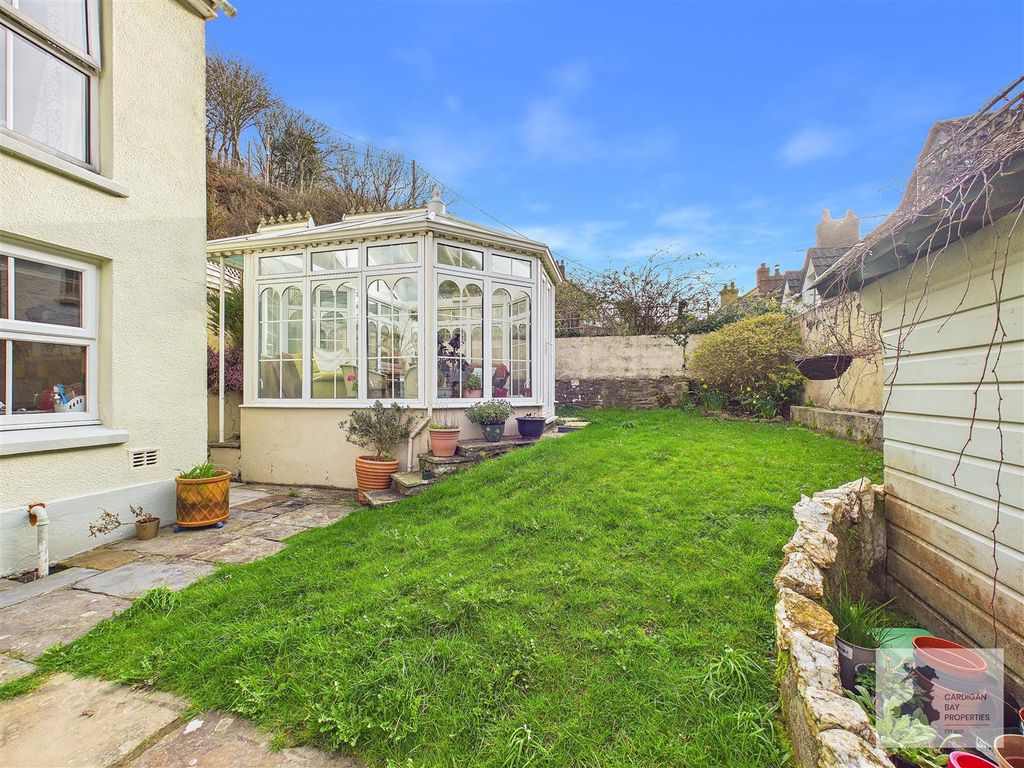 Property photo 2 of 29 Garden