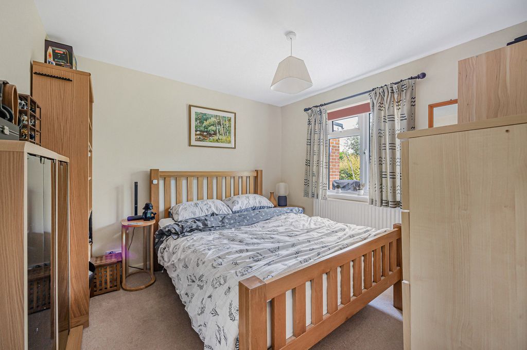 Additional image 11 of 3 bed bungalow for saleBroadwater Road, Twyford RG10