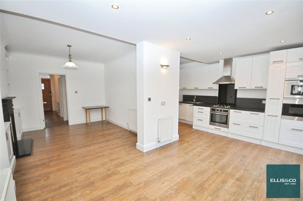 Property photo 1 of 13 Picture No. 09