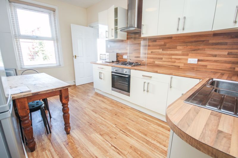 Property photo 1 of 13 Photo 13