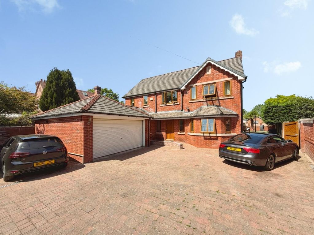 Property photo 1 of 64 F4F98F25--4274-850C-58F4Aec355EE-49221-000013DC762