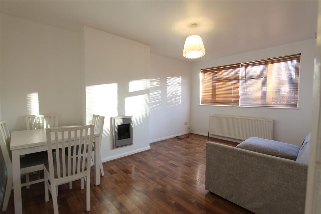 Property photo 2 of 8 Img_0447.Jpg