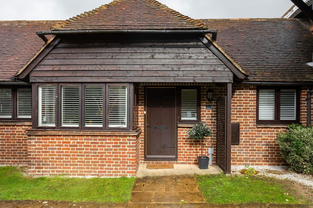 Property photo 1 of 31