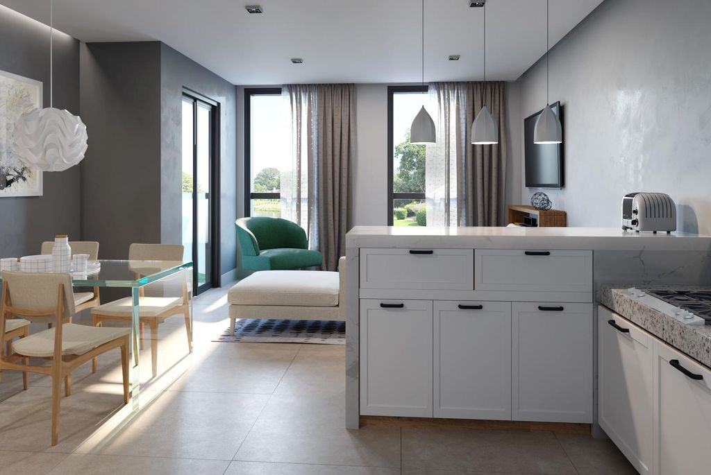 Property photo 2 of 21