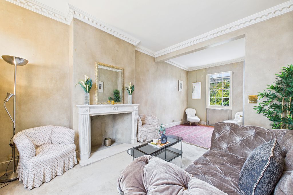 Property photo 3 of 23