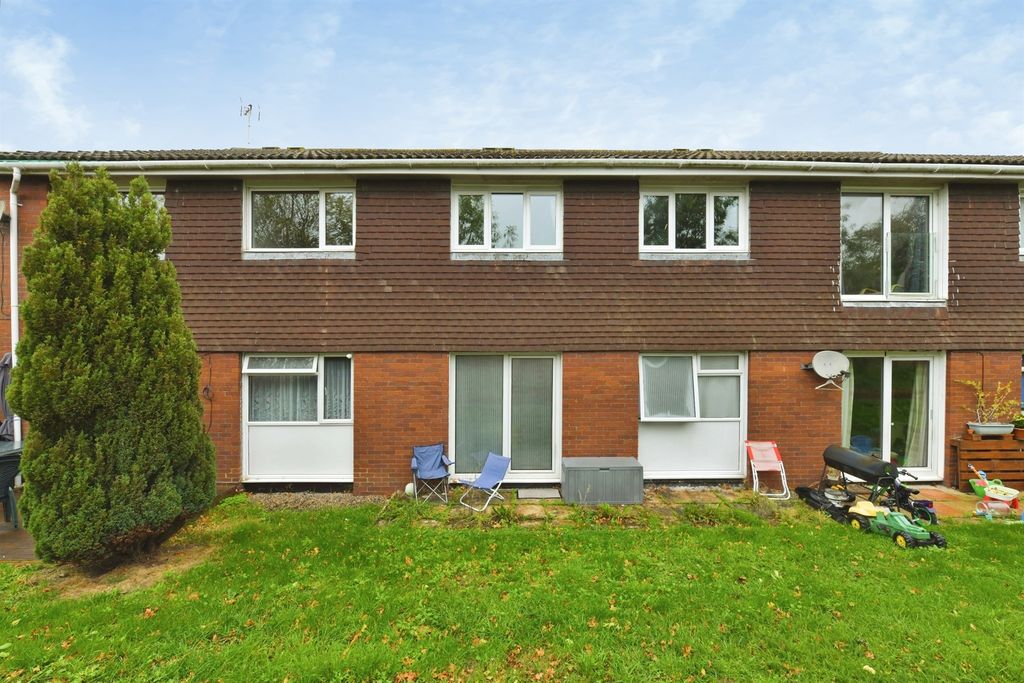 Property photo 2 of 13