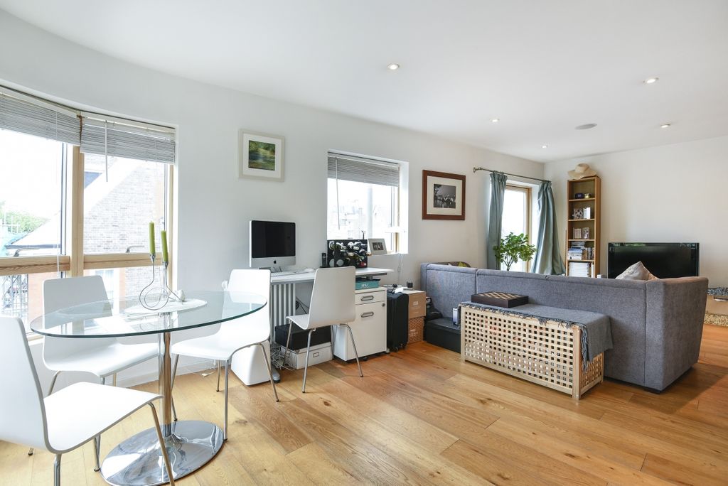 Property photo 2 of 6 352014 (2)c