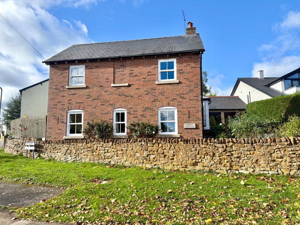 Property photo 1 of 34 4500861