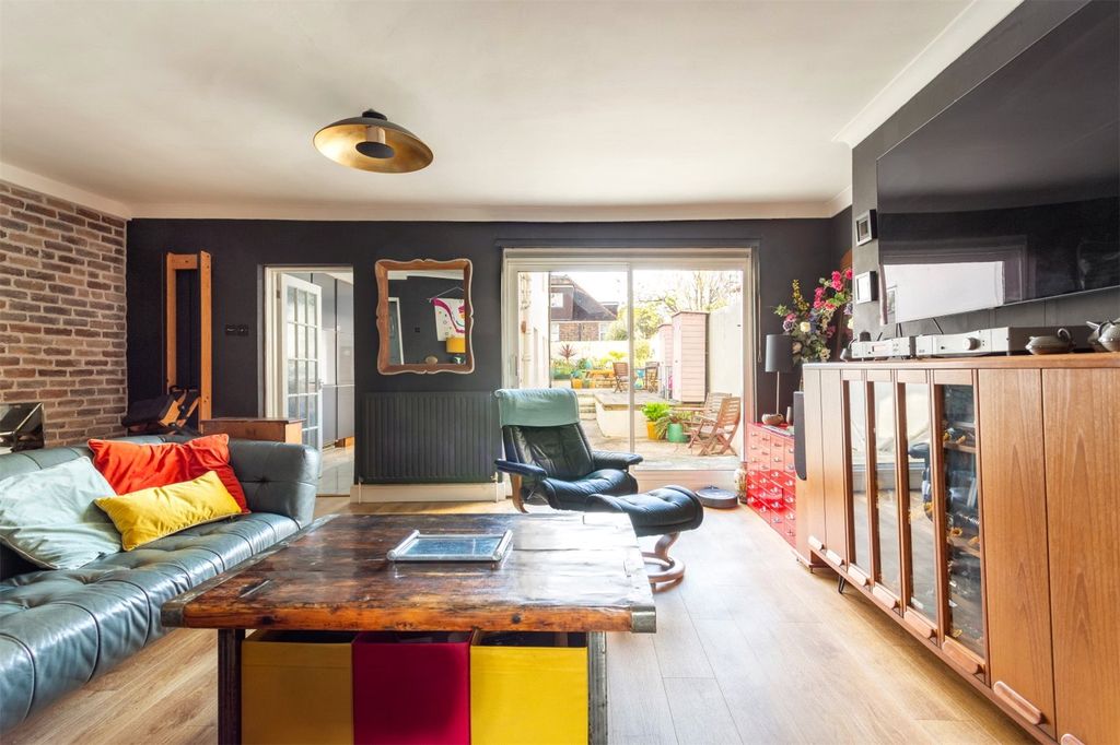 Property photo 2 of 21 Picture No. 21