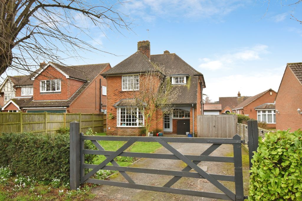 Property photo 1 of 18