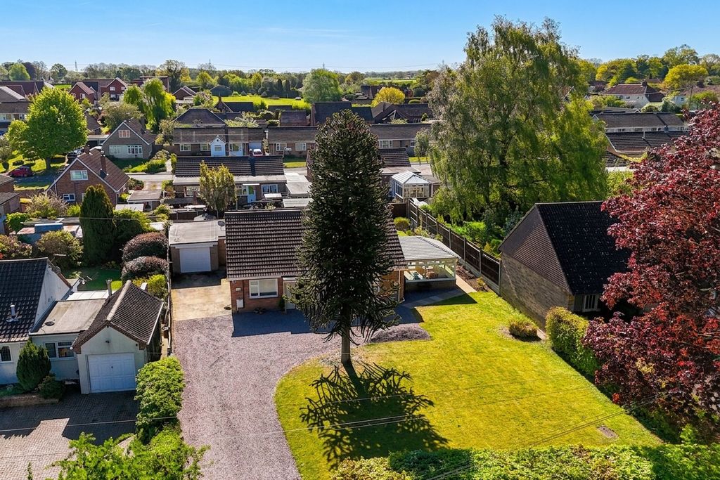 Property photo 1 of 33