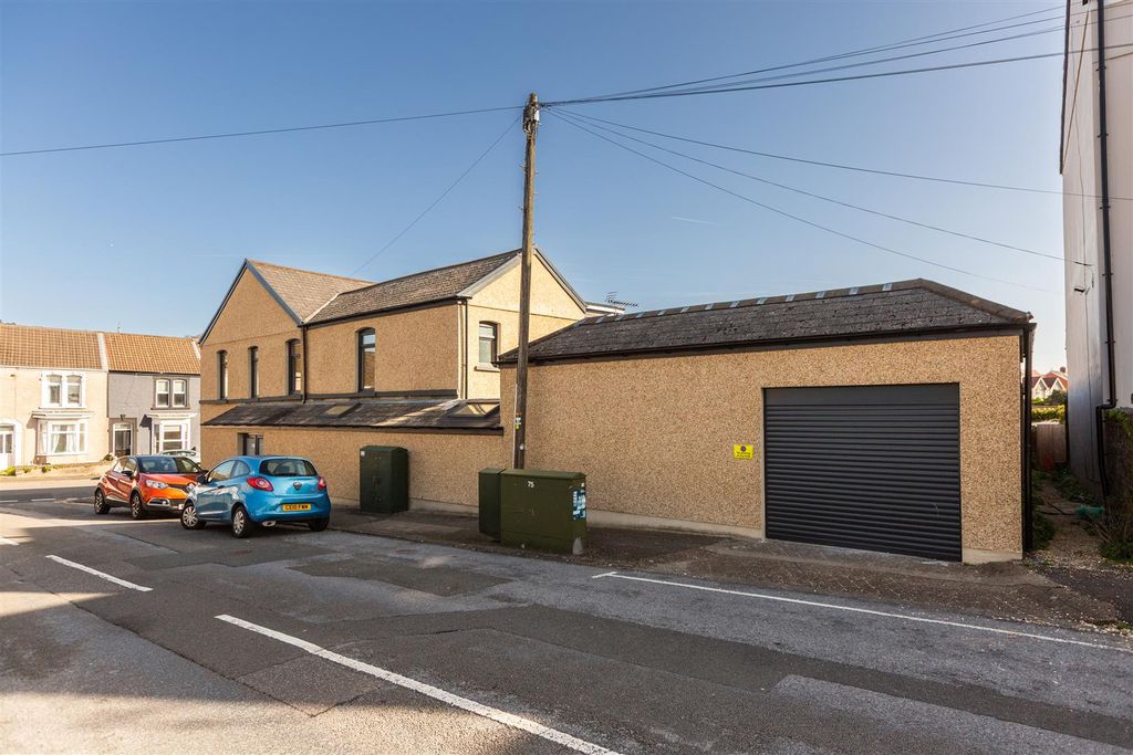 Property photo 1 of 26 Cz0A8841.Jpg