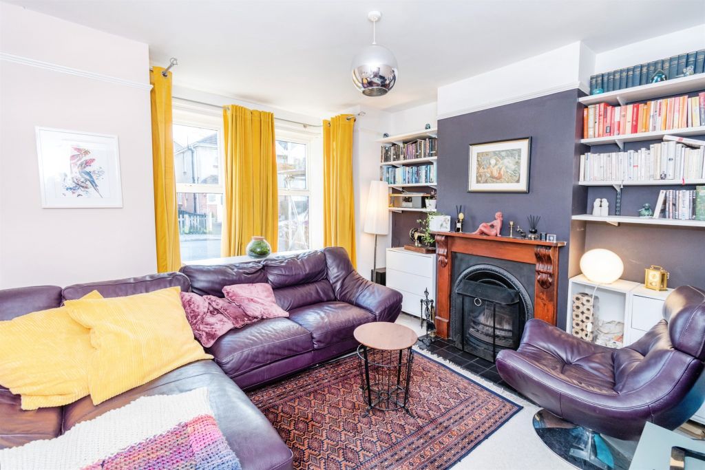 Property photo 3 of 14