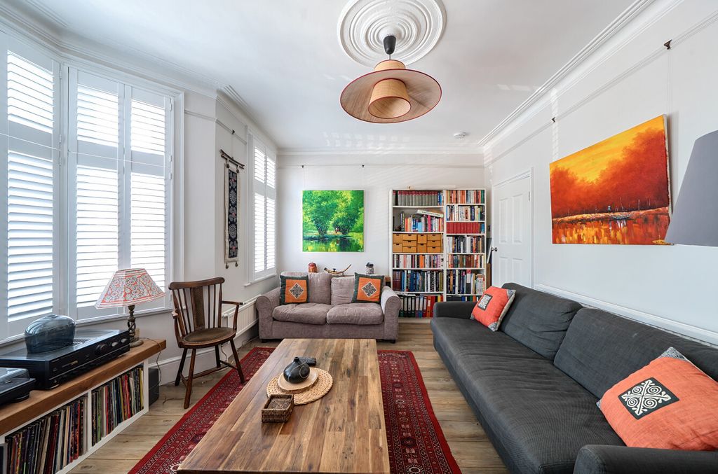 Property photo 1 of 18 1320745-4-687A259...