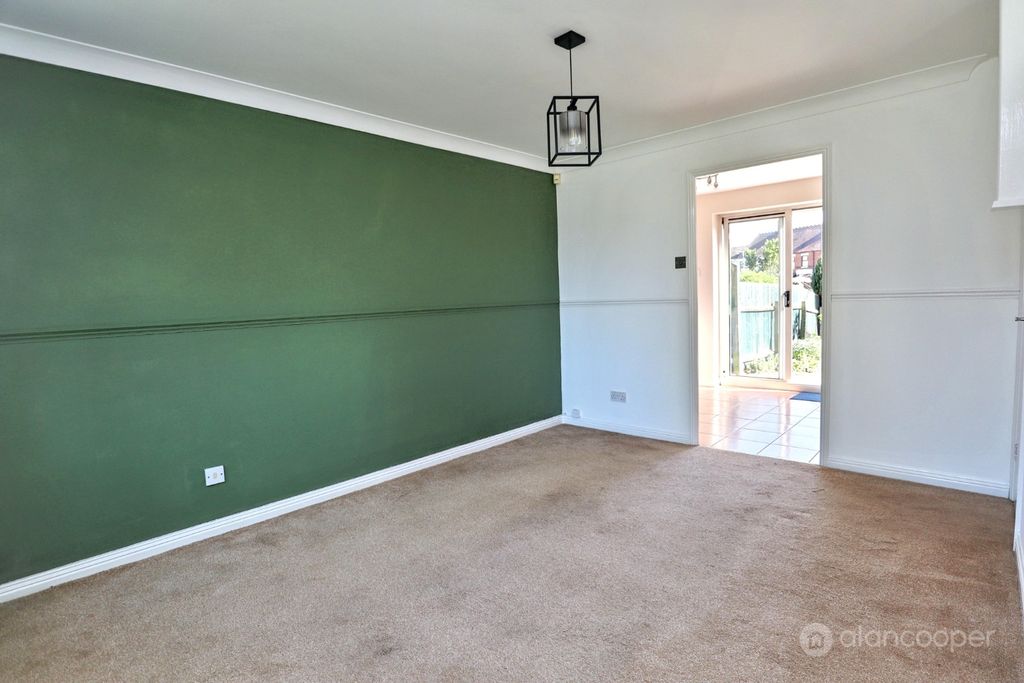 Property photo 2 of 21 5299765