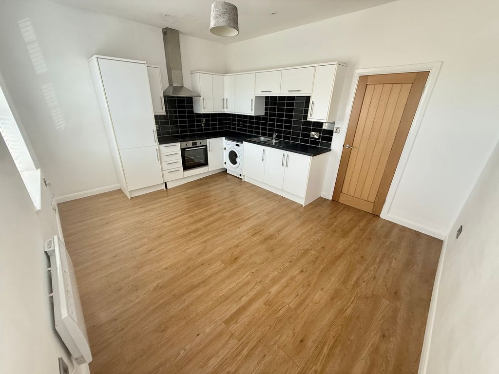 Property photo 2 of 6 Image