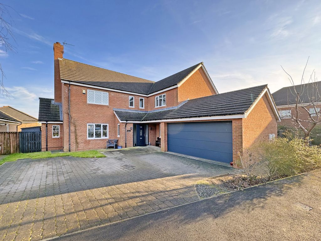 Property photo 1 of 47