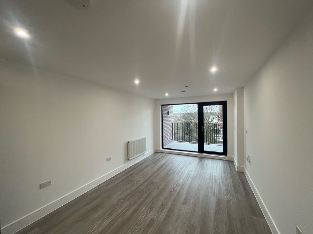 Property photo 2 of 6