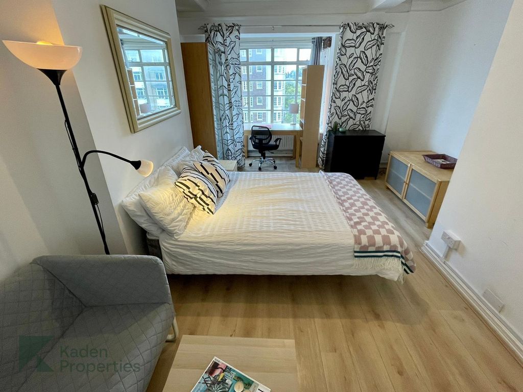 Property photo 1 of 33