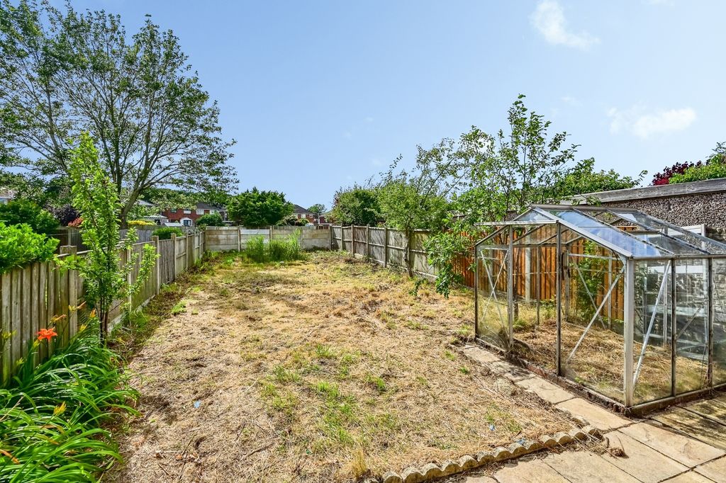 Property photo 3 of 17 Pbox-Img.Jpg