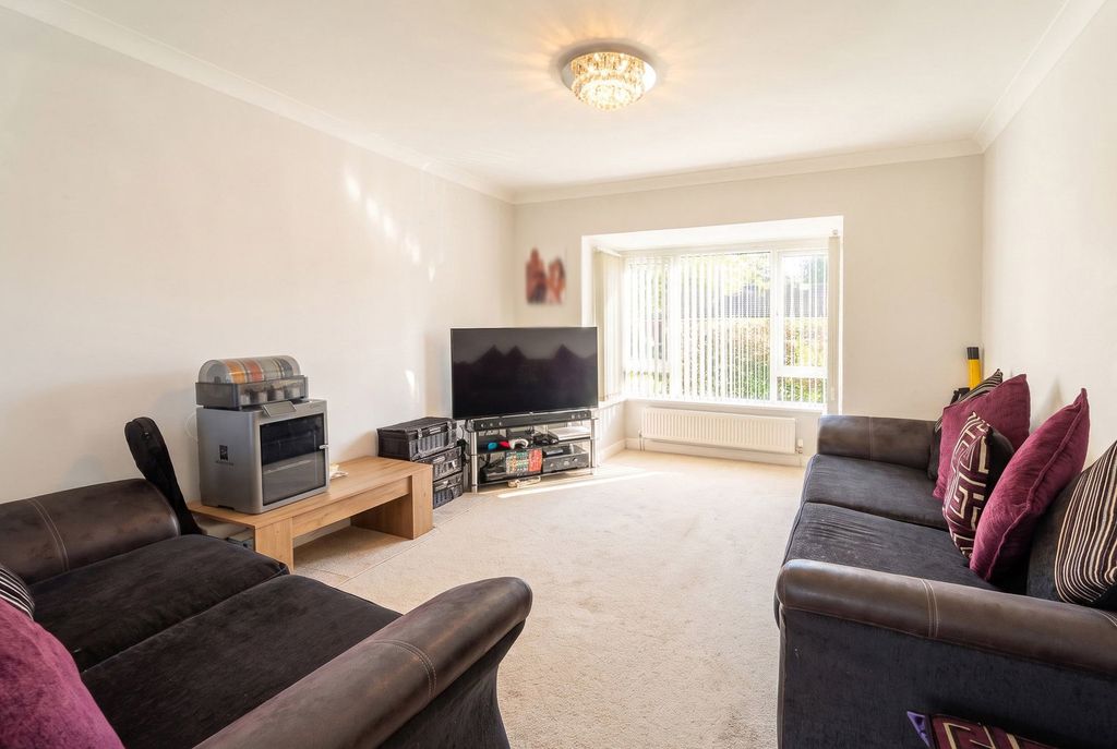 Property photo 2 of 12