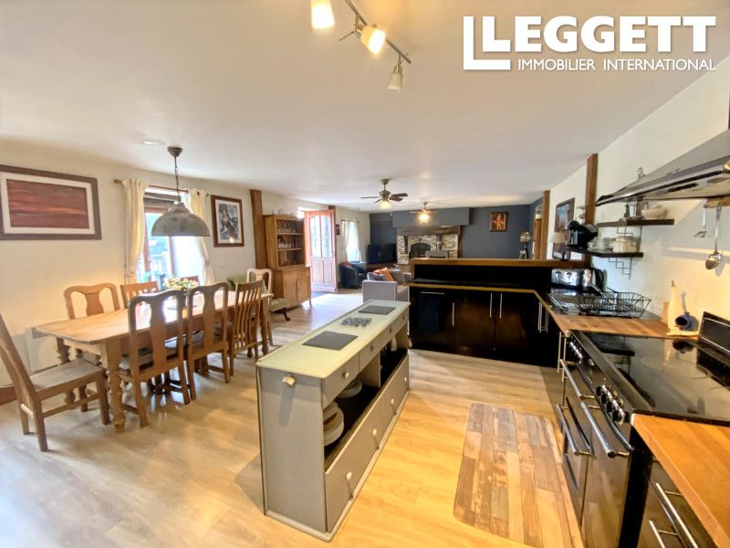 Property photo 3 of 10