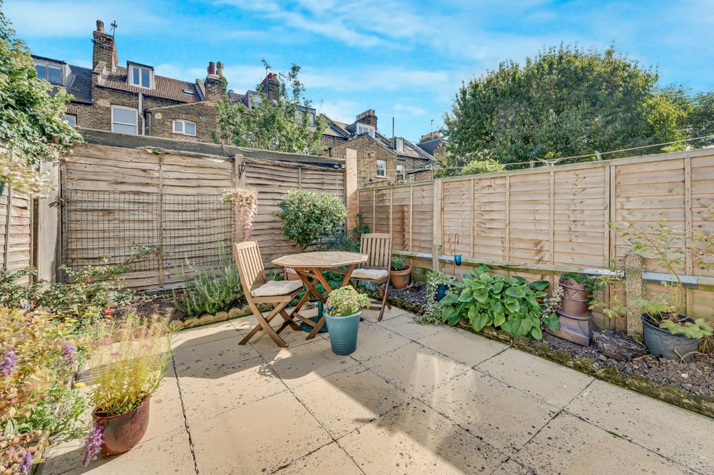 Property photo 2 of 12 Picture No. 06