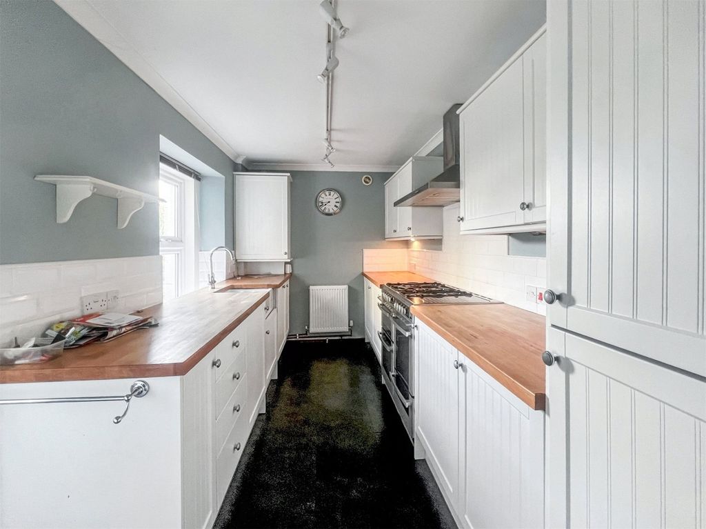 Property photo 2 of 14 Picture No. 06