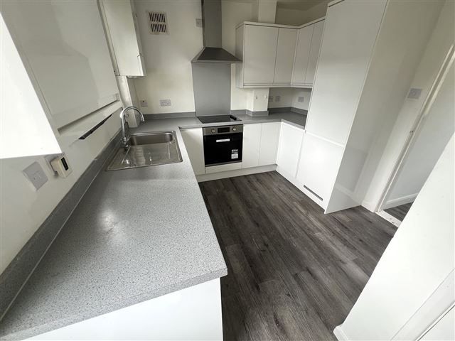 Property photo 2 of 9 Kitchen