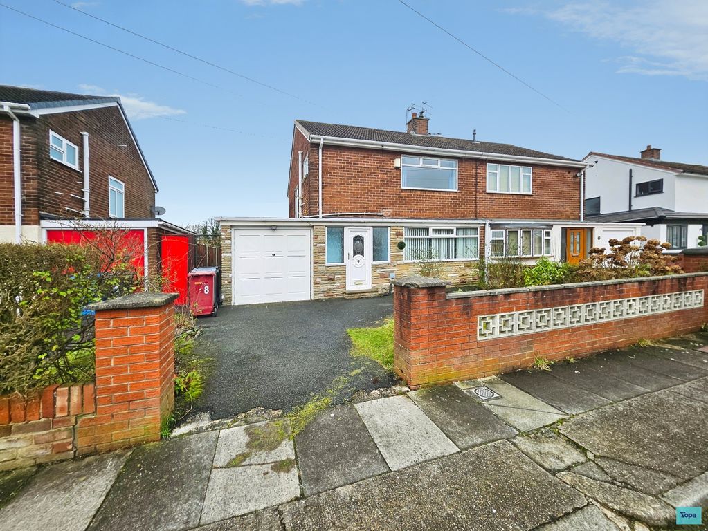 Property photo 1 of 16 Front View