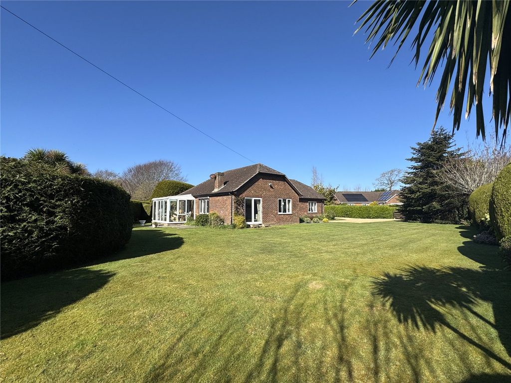 Property photo 2 of 18 Picture No. 01