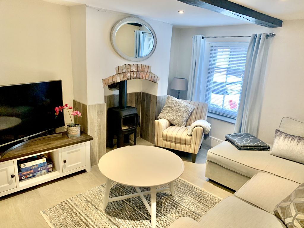 Property photo 3 of 18 Gallery