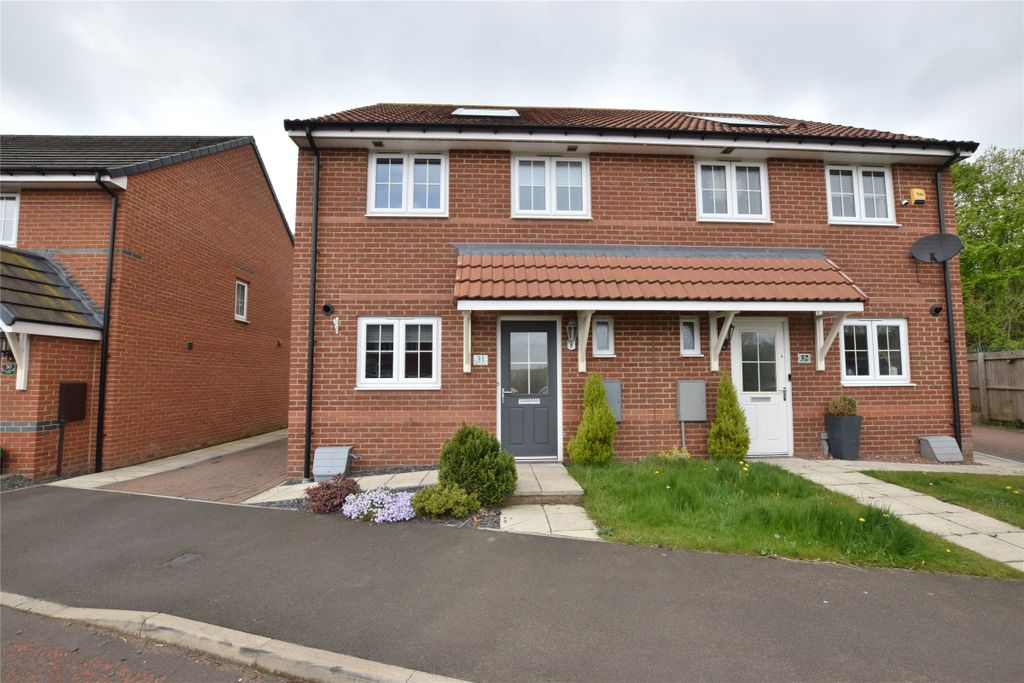 Property photo 1 of 10 External