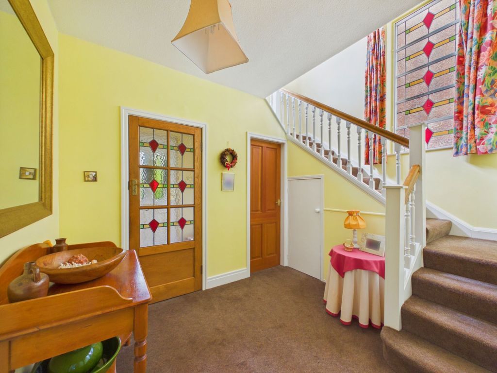 Property photo 3 of 32