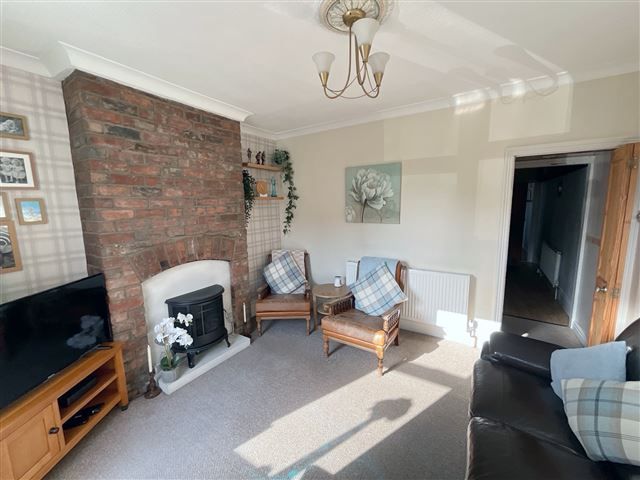 Property photo 3 of 21 Living Room