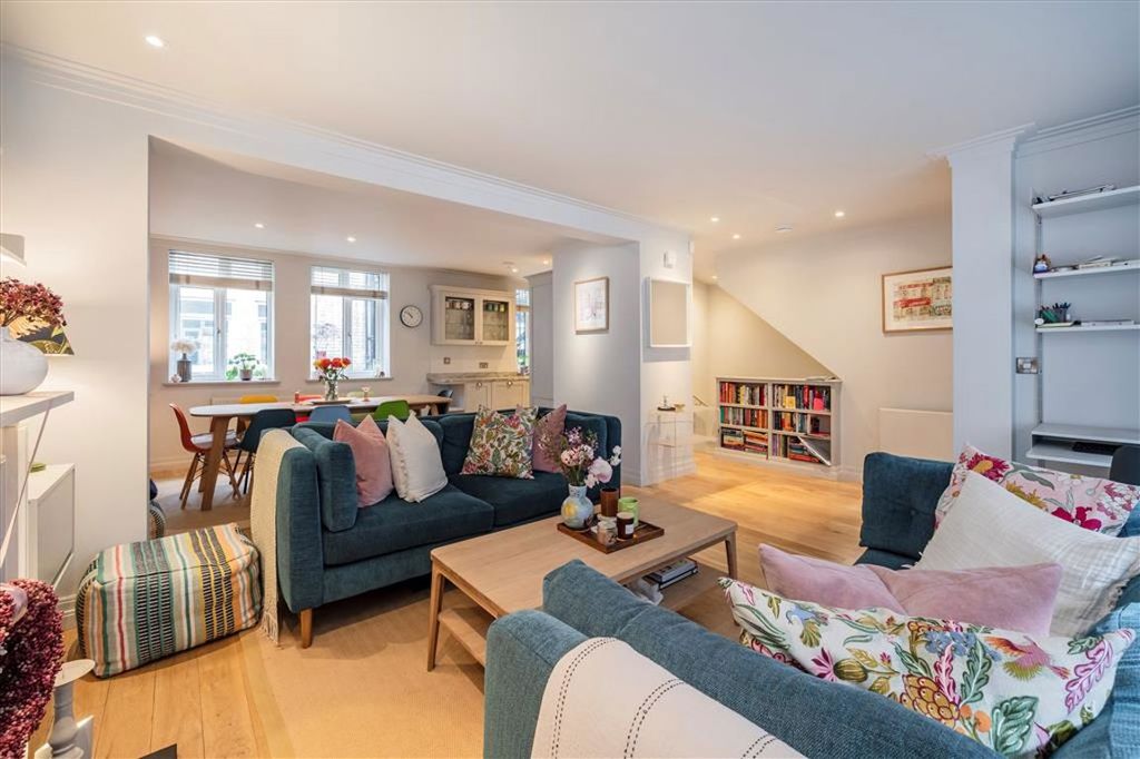 Property photo 2 of 7