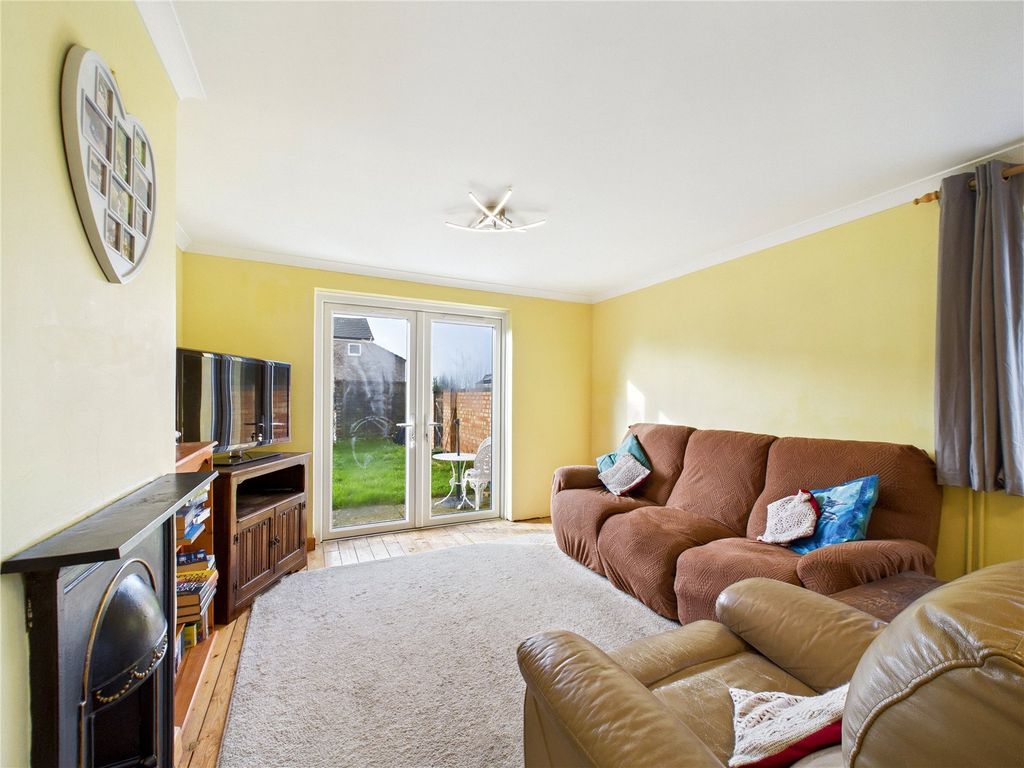 Property photo 3 of 12 Picture No. 12