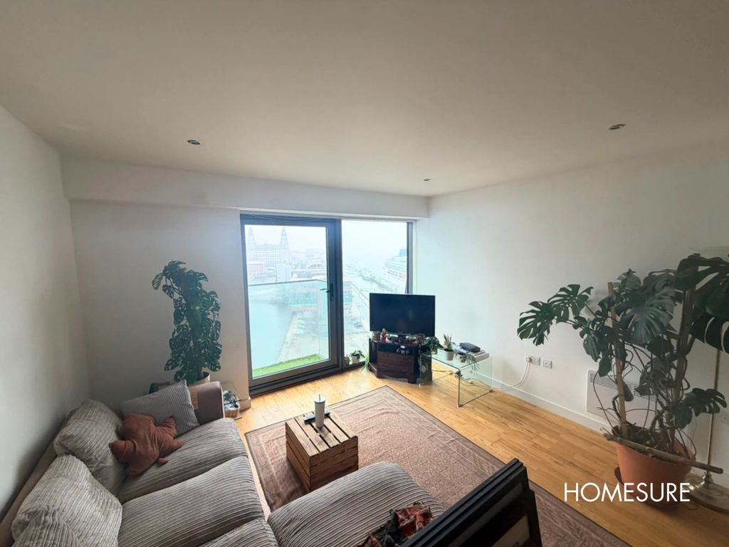 Property photo 1 of 5 Living Room