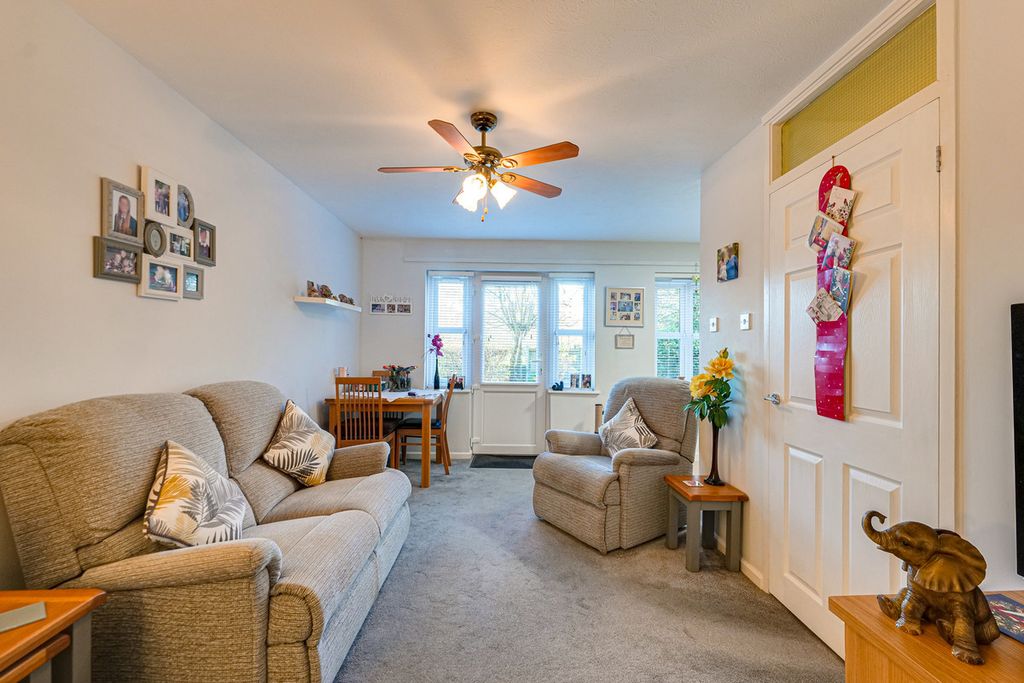 Property photo 3 of 18