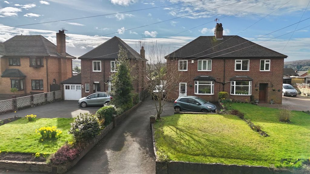 Property photo 2 of 34