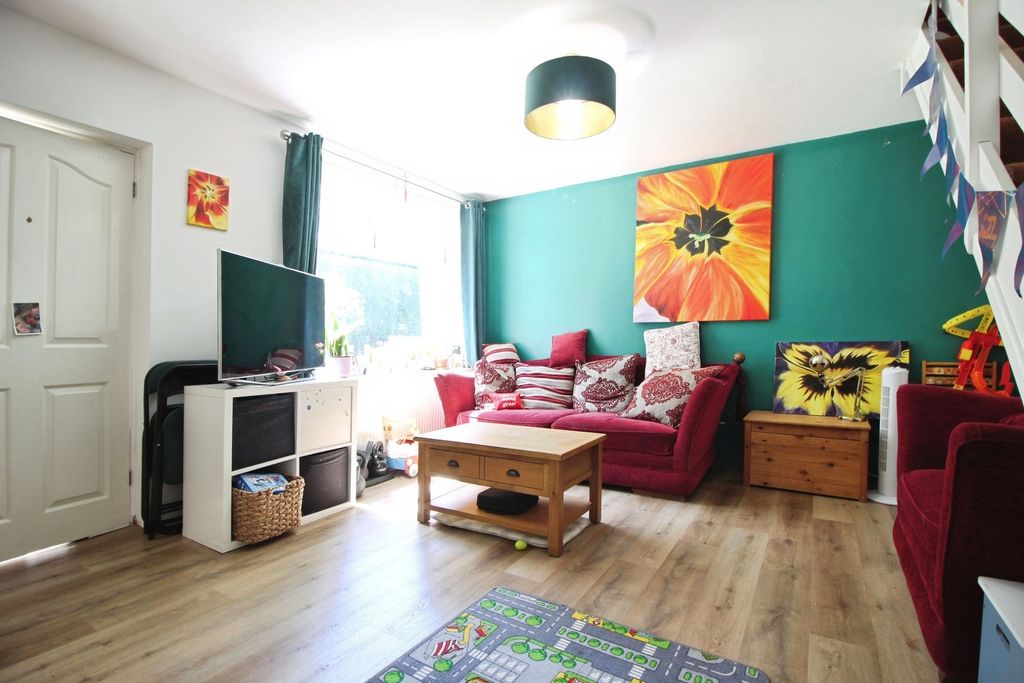 Property photo 3 of 16
