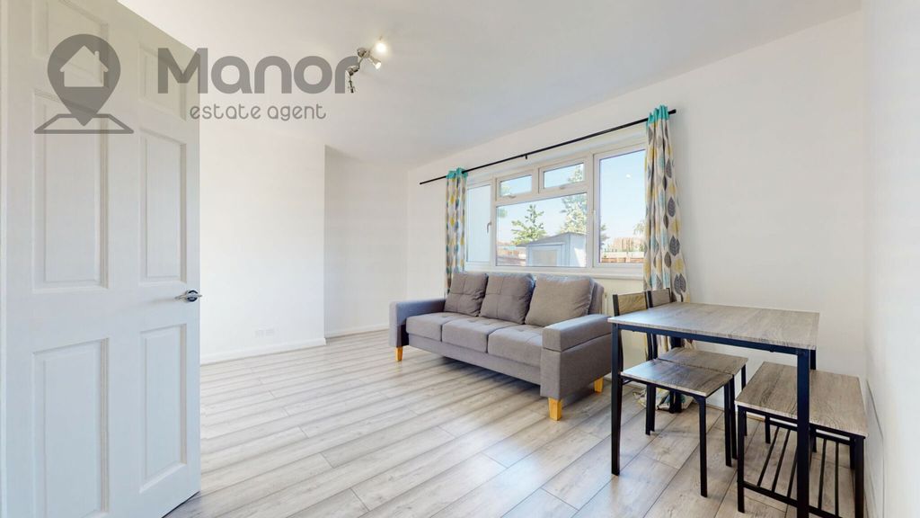 Property photo 1 of 17 15