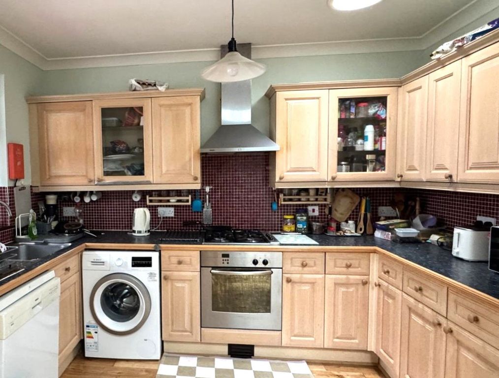 Property photo 2 of 4